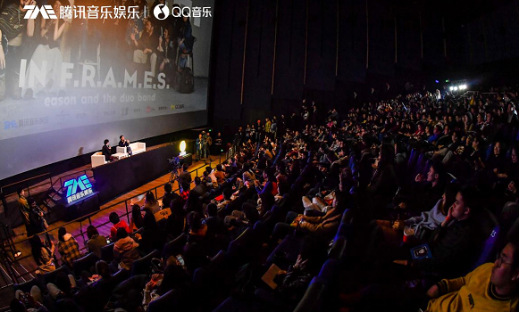 【来源：央广网】陈奕迅分享会“变身”陈医生 现场为抑郁症粉丝唱《阿牛》