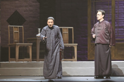 【来源：央广网】新编现代京剧《北平无战事》在上海完成首轮演出