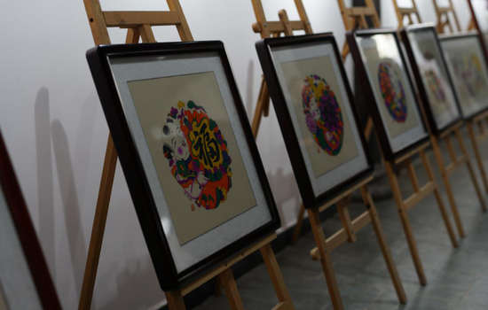【来源：新浪文化】“年画重回春节”——走进湖南滩头木版年画