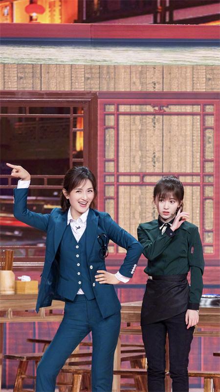 鞠婧t登两台元宵晚会 四川话小品央视首秀