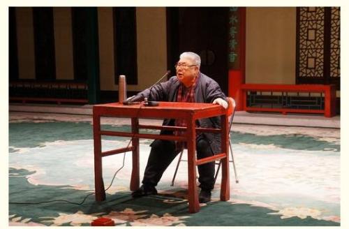【来源：央广网】京剧名家张春华去世：九旬高龄收徒 被称当代武丑泰斗