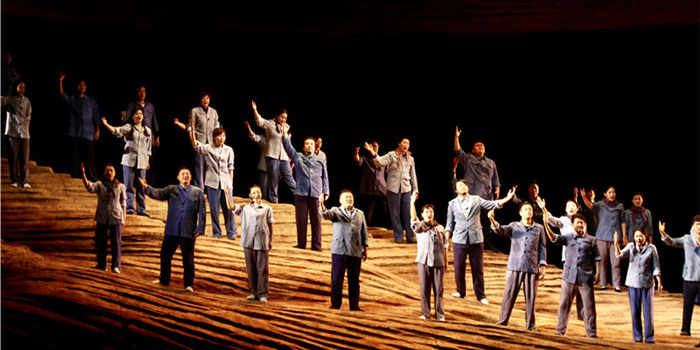 【来源：央广网】民族歌剧《平凡的世界・黄土地》在京首演