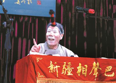 【来源：人民网】北京籍相声演员张铁利离世 数十年扎根新疆传播曲艺文化