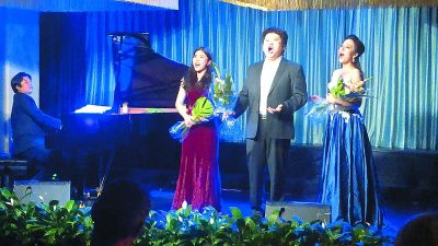【来源：央广网】浸没式歌剧《茶花女》就在观众身边唱