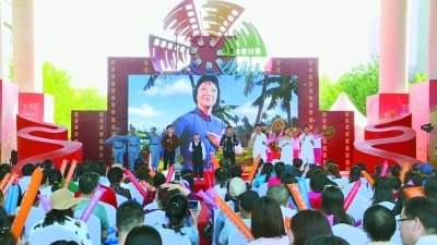 【来源：央广网】经典电影群星演唱会 怀柔继续上演嘉年华