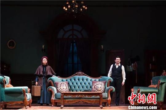 北京人艺再演《玩偶之家》：呈现对于“娜拉”的全新思考
