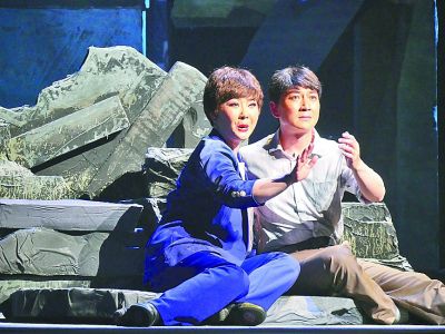 【来源：人民网】传统滇剧唱响现代回家故事