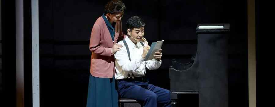 【来源：央广网】歌剧《在希望的田野上》沪上唱响
