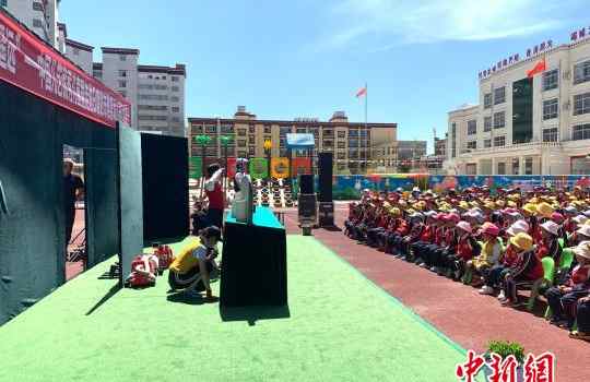 【来源：央广网】中国儿艺送戏到西藏 克服高原反应公益演出10场
